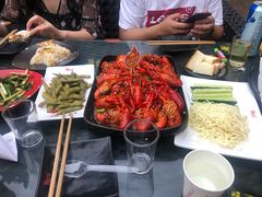 -何师烧烤·香辣蟹·川菜·30年老品牌(太古里旗舰店)