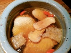 松茸菌鸡汤-青年公社烤鸭(青年路店)