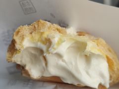 香草冰淇淋泡芙-老香港祖味世家蛋糕(平海路店)