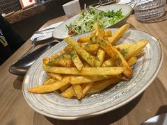 -LESCEDARS Brasserie Bistro香柏树