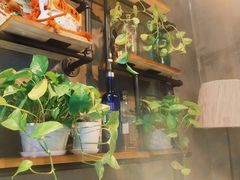 -臻鲜燕海鲜融合餐厅(金陵style店)