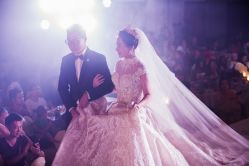 点击看大图 -艾米丽婚纱礼服