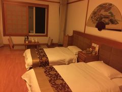 -华山御温泉度假村