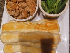 虾酱卷子-渔民船说·北塘海鲜·天津菜·海肠捞饭(北塘古镇店)