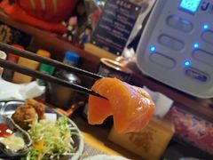 青岛最厚三文鱼-半藏居酒屋(香港花园店)
