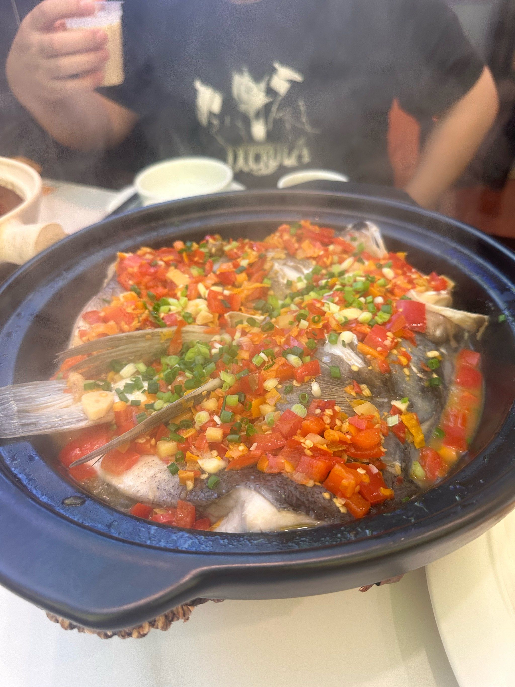 南湖里的砂锅鱼头