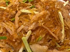 酸菜炒粉-老昌春饼(中央大街店)