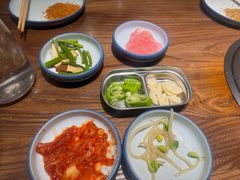 -明洞阿姨·韩式酱蟹烤肉·创意料理(三元桥店)