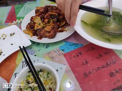 摩梭饵块鸡-泸沽肴(泸沽湖大洛水村农村信用社旁店)