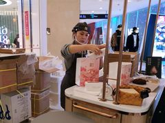 -奈雪的茶(亨特国际广场店)