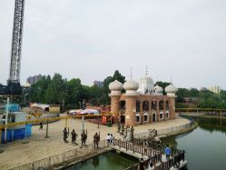 -郑州市世纪公园