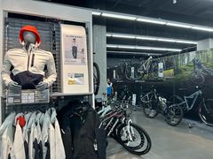 -迪卡侬(越秀公园店)