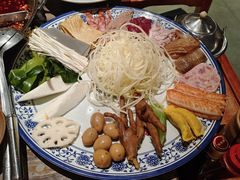 -周小明火锅(黑金冠社区店)