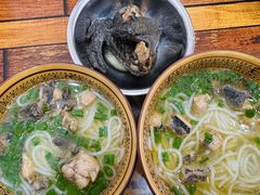 -正宗李家土鸡米线店