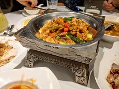 干锅牛蛙-河畔春天时尚餐厅