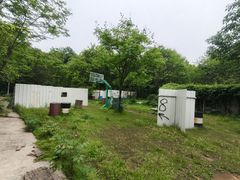 -东湖小天池真人CS彩弹野战基地