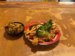 -矮子粉店1985·长沙米粉(湘春路店)