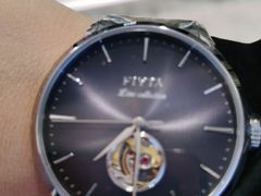 -亨吉利世界名表中心(砂之船奥莱店)