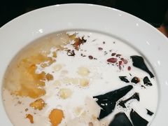 -RUXU入续糖水铺与包(卓悦中心店)