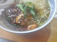 -沪西老弄堂面馆(定西路店)