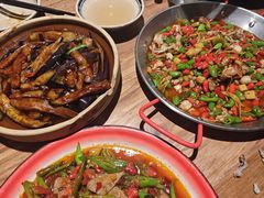 -泥糊破店小酒馆·团建聚餐(南京西路店)