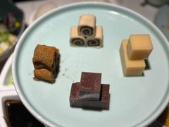 -羲和雅苑•北京烤鸭(陆家嘴中心店)