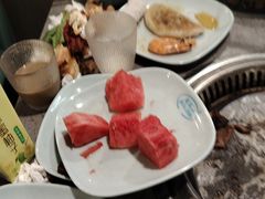 -金滏山烤肉·海鲜·火锅自助餐厅(襄阳万达店)