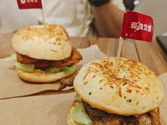 -必胜客(仲盛商城王安宇主题店)
