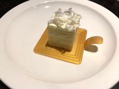 -半岛翡丽海鲜自助餐厅(观风亭店)