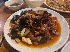 -茅屋大酒店