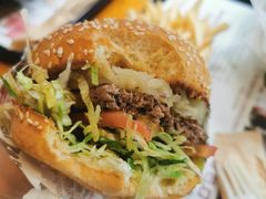 -The Habit Burger Grill 哈比特汉堡(复兴soho店)