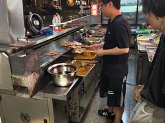 -老街烧烤大排档·地道湖北菜·龙虾馆(汉口火车站店)