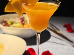 -弦月窗LUNETTE BY AMANDA(复兴路店)