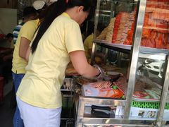 -Bánh Mì Huynh Hoa