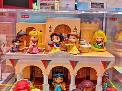 -泡泡玛特POPMART(国金街店)