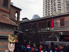 学生参观-上海犹太难民纪念馆