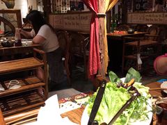 -老牌坊云南鱼豆花火锅(爱建店)