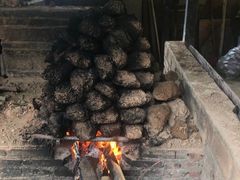 -御霞苑泥烩鸡休闲农庄