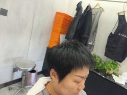 -TOP HAIR SALON