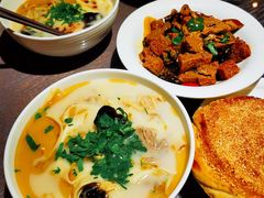 -咨言·烤鸭·烩面泡馍(建业十八城店)