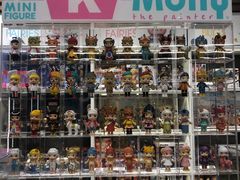 -泡泡玛特POPMART(蓝色港湾店)