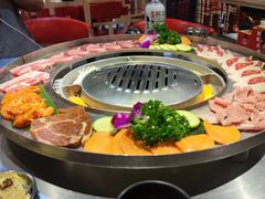 -哈哈碳都·牛肋条无限自助烤肉(台江万达店)