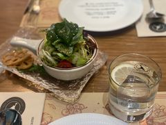 -Mark&Mars Restaurant