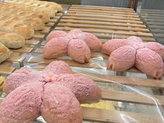 春日樱花白桃软欧包-奈雪的茶(中海环宇荟店)
