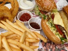 -The Habit Burger Grill 哈比特汉堡(爱琴海店)