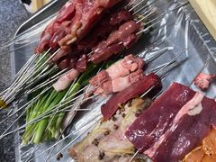 -喜悦小串丹东小黄牛海鲜烧烤大排档(民主广场店)