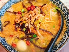 -螺世纪螺蛳粉·桂味小排档(裕德店)