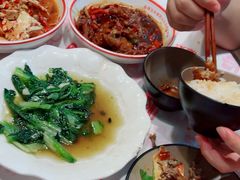 -堂瓦里·33年传统赣菜(第一街区店)