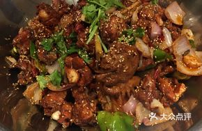 Spicy Chicken Stew in Dry Pot