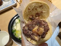 -闫家驴肉老店(华电一校店)